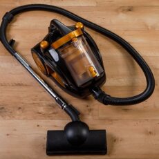 Canister vs Upright Vacuum- A Complete Comparison