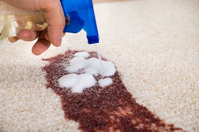 Cleaning carpet stain